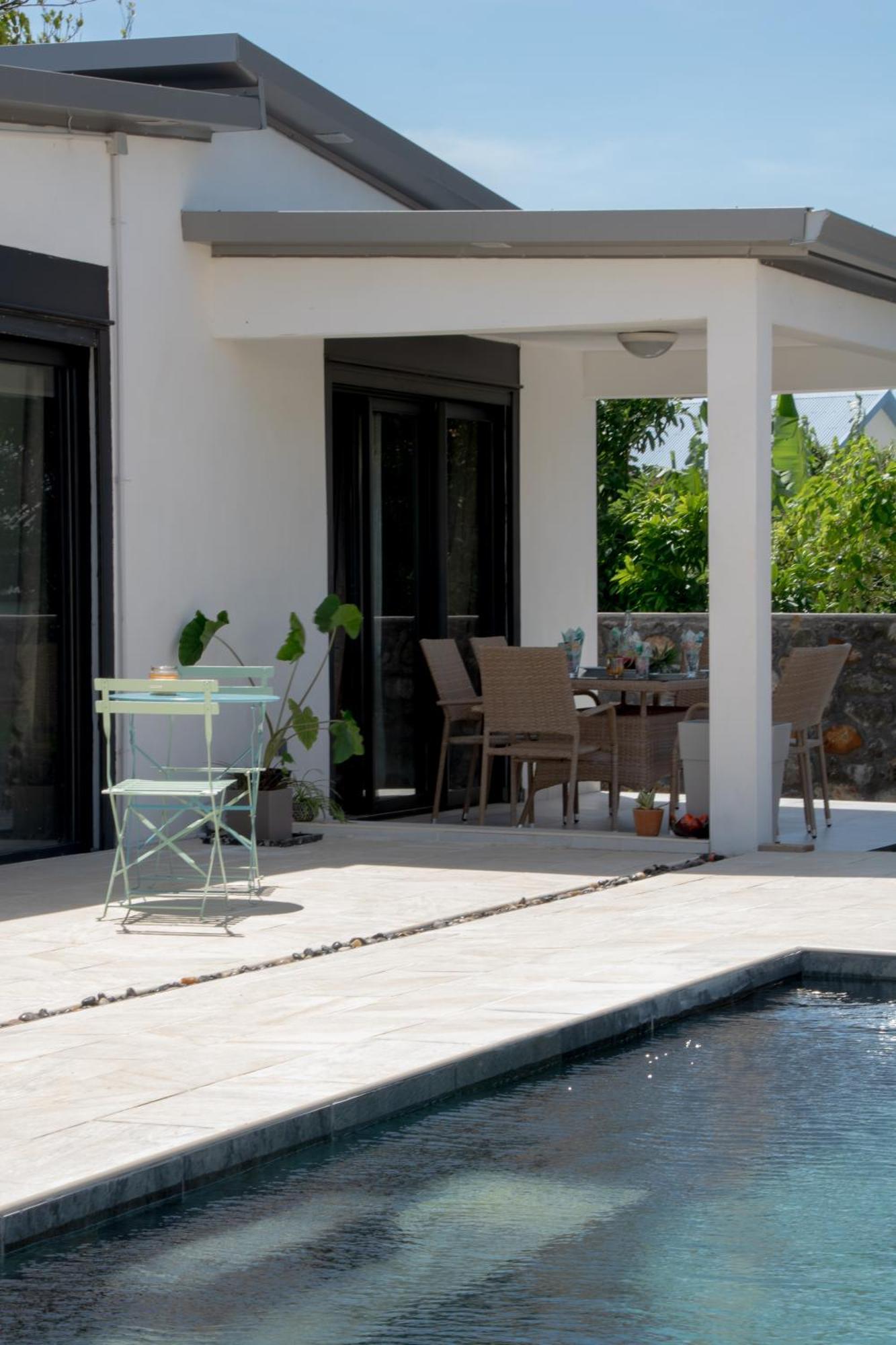 Le Beau Vallon 1- Jacuzzi Privatif Et Piscine Chauffee Partagee Saint-Benoît Eksteriør billede