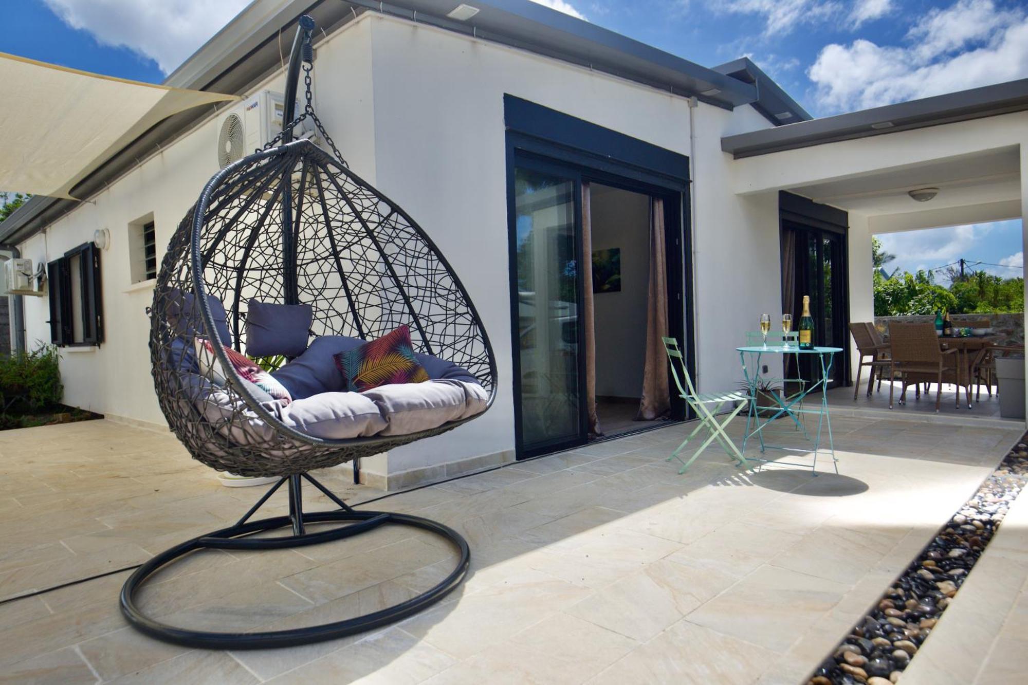 Le Beau Vallon 1- Jacuzzi Privatif Et Piscine Chauffee Partagee Saint-Benoît Eksteriør billede